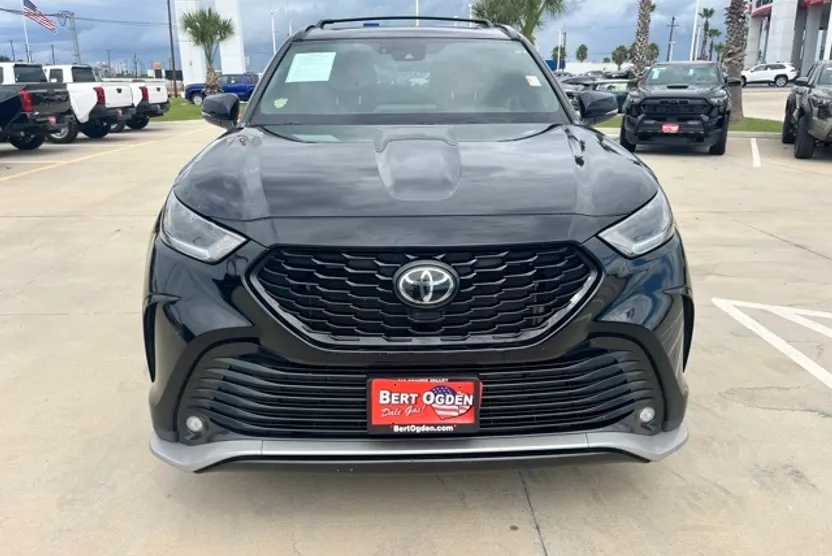 2022 Toyota Highlander XSE photo 1