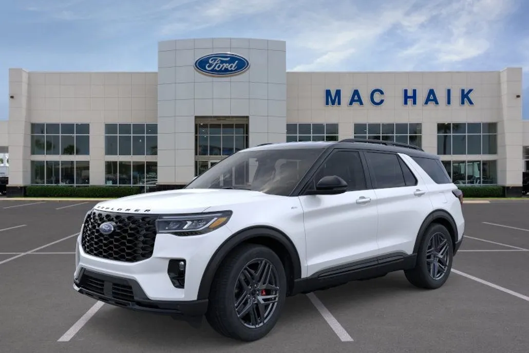 2025 Ford Explorer ST-Line photo 1