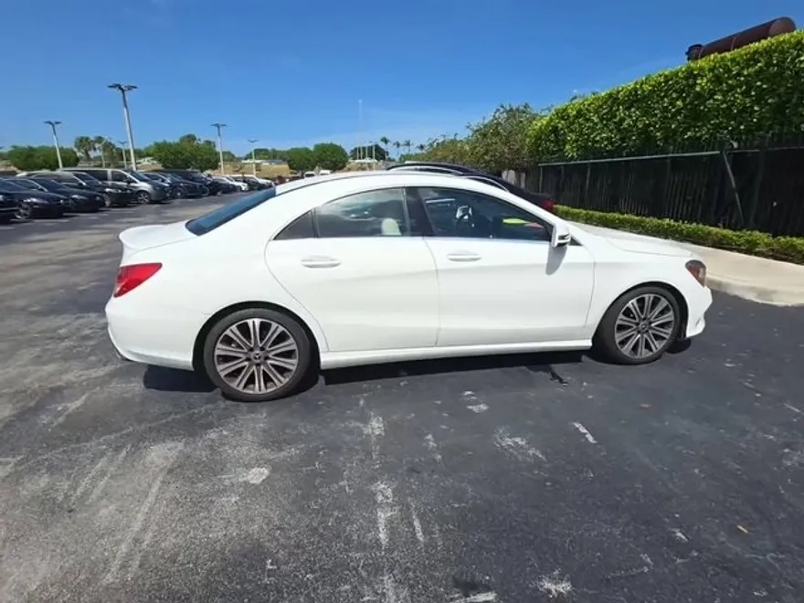 2018 Mercedes Benz CLA 250 photo 1
