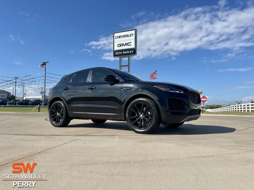 2020 Jaguar E-PACE SE photo 1