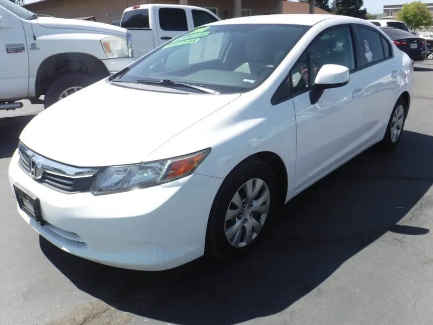 2012 Honda Civic LX photo 1