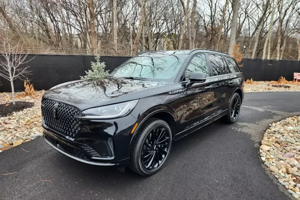 2025 Lincoln Aviator Reserve photo 1