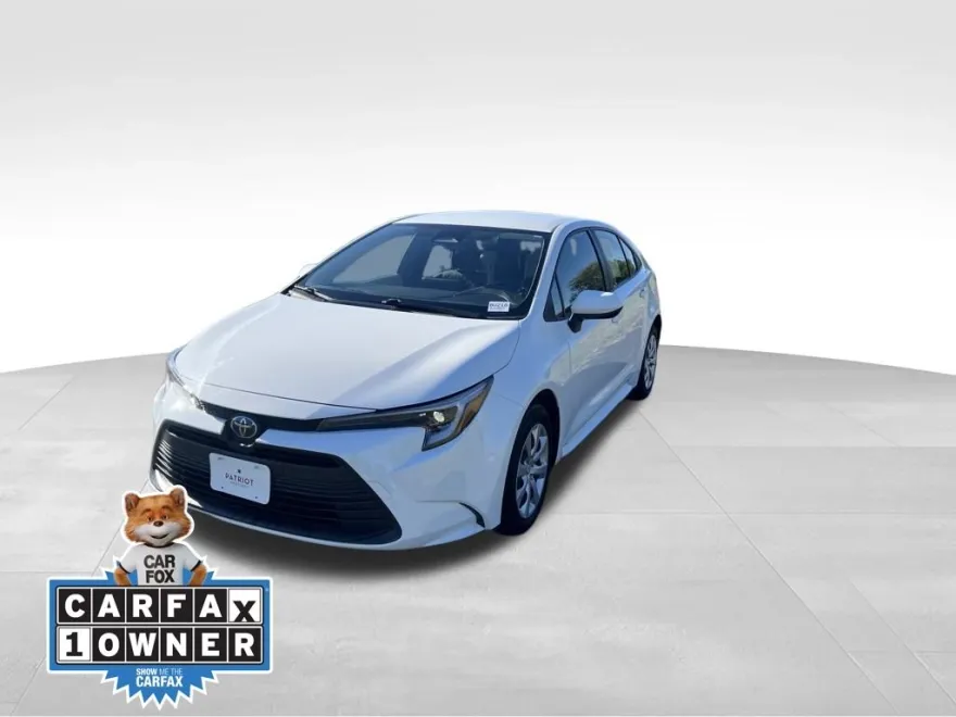 2024 Toyota Corolla Hybrid LE photo 1