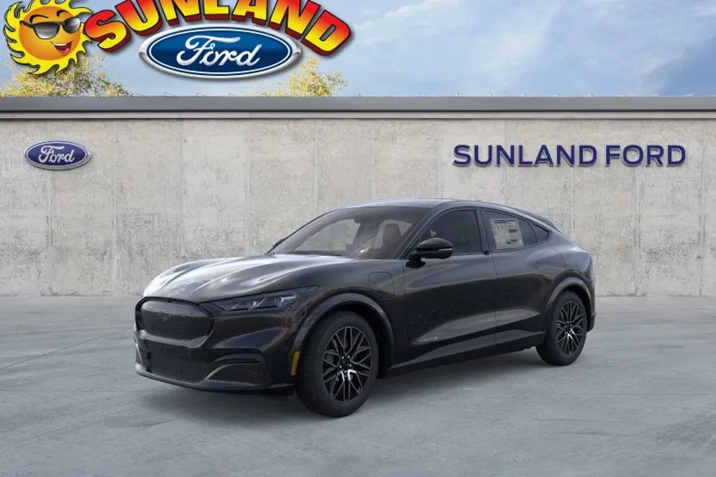 2025 Ford Mustang Mach-E Premium photo 1