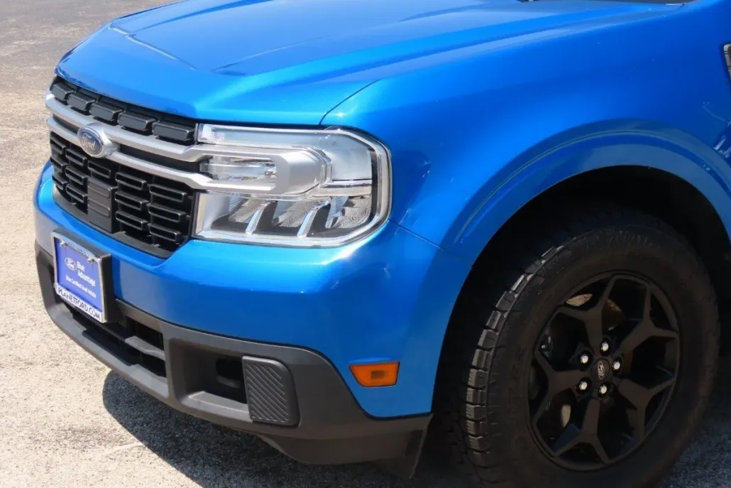 2022 Ford Maverick XLT photo 1