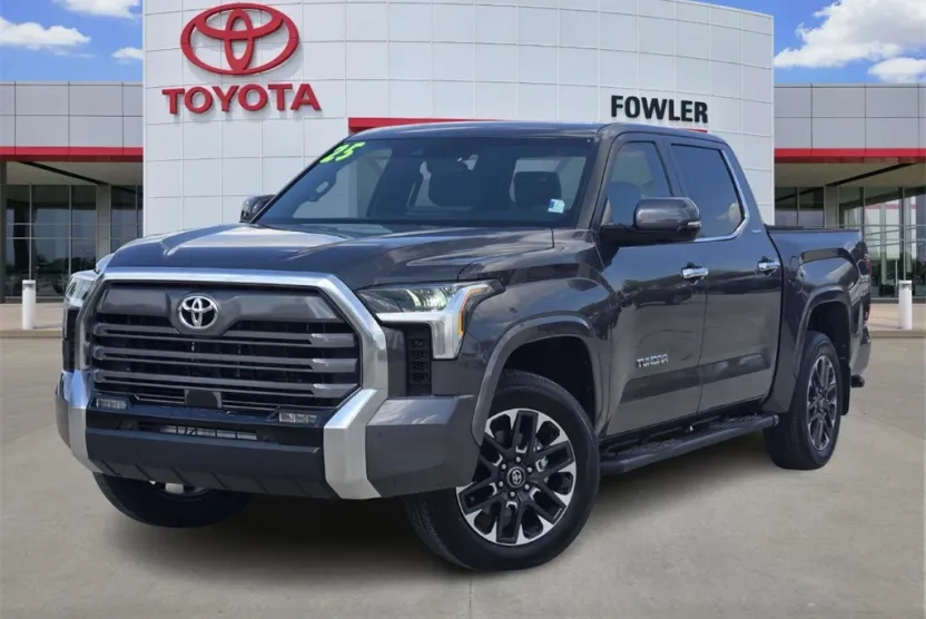 2025 Toyota Tundra Limited photo 1