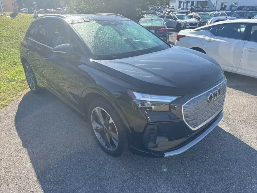 2022 Audi Q4 E-tron Premium Plus photo 1