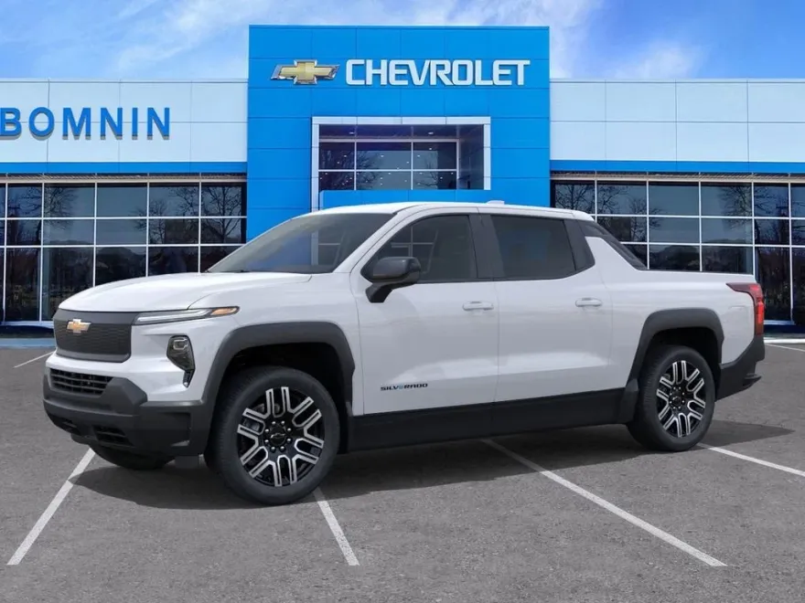2026 Chevrolet Silverado EV photo 1