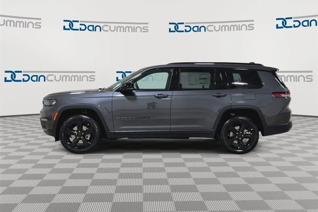 2025 Jeep Grand Cherokee Limited photo 1