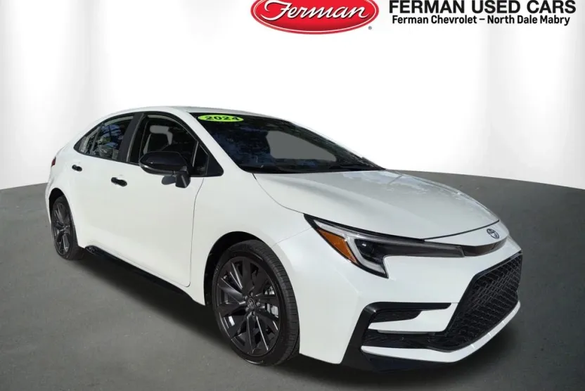 2024 Toyota Corolla SE photo 1