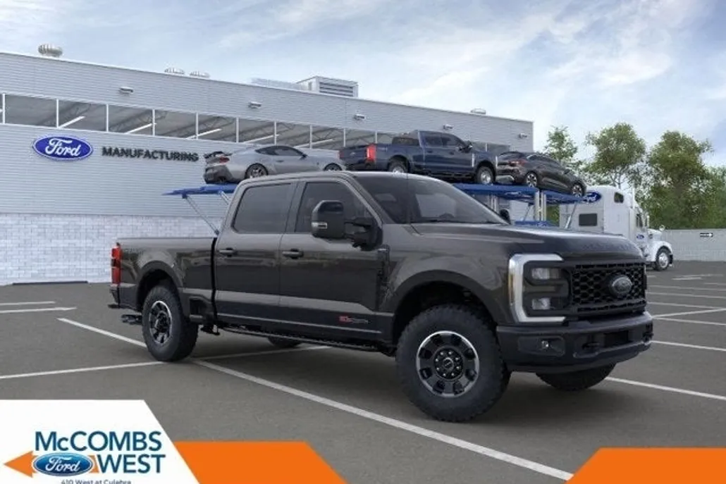 2025 Ford F-250 Lariat photo 1