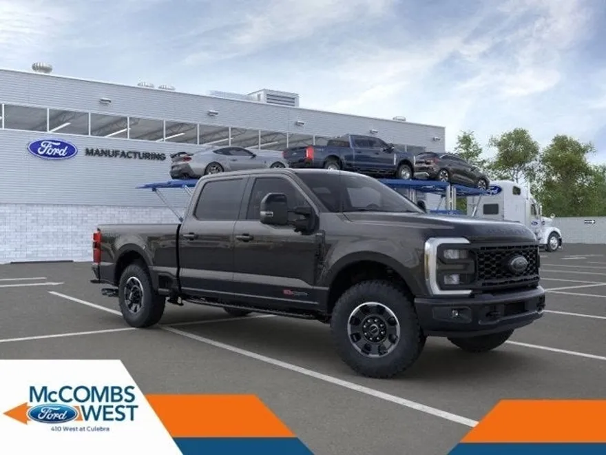 2025 Ford F-250 Lariat photo 1