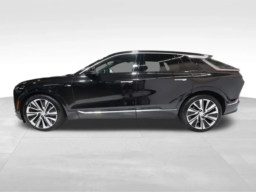 2024 Cadillac Lyriq photo 1