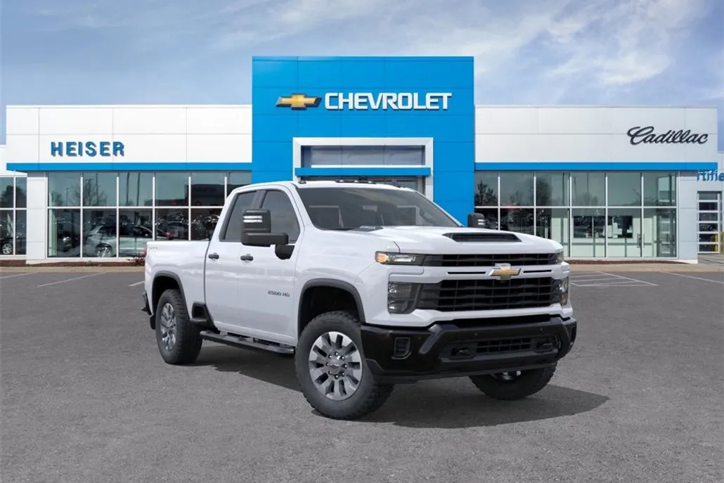 2025 Chevrolet Silverado 2500HD Custom photo 1