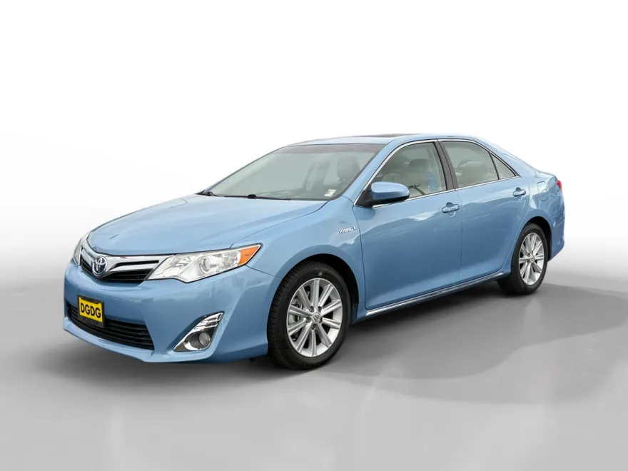 2012 Toyota Camry Hybrid XLE photo 1