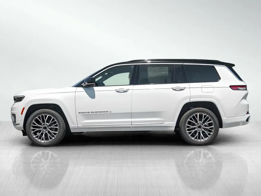 2025 Jeep Grand Cherokee L Summit Reserve photo 1