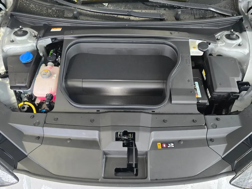 2025 Hyundai Ioniq 6 SEL photo 1