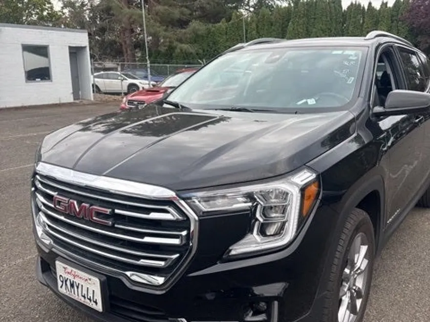 2024 Gmc Terrain SLT photo 1