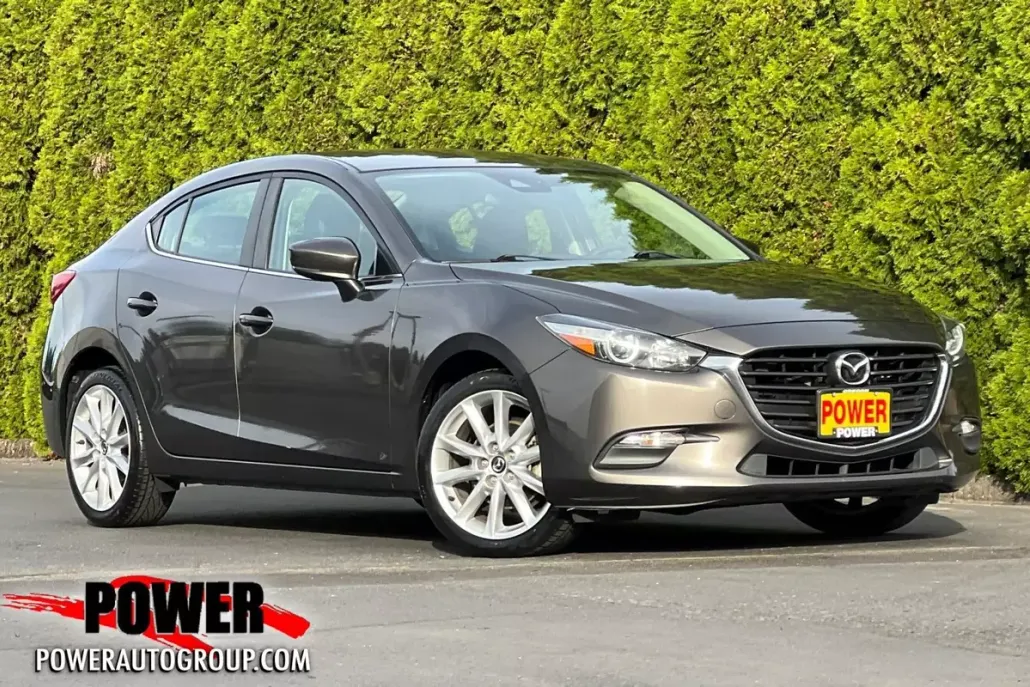2017 Mazda Mazda3 Touring photo 1