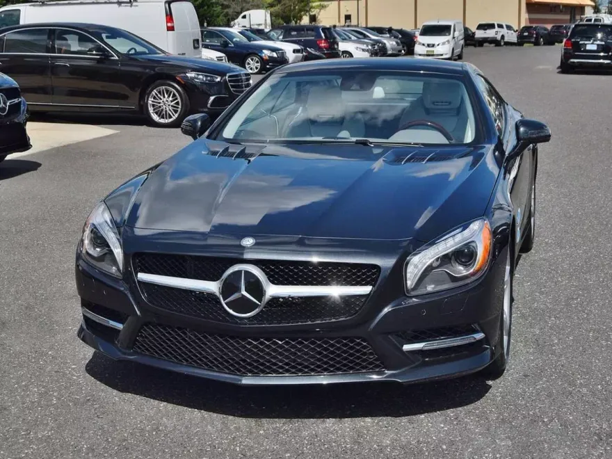 2013 Mercedes Benz SL 550 photo 1