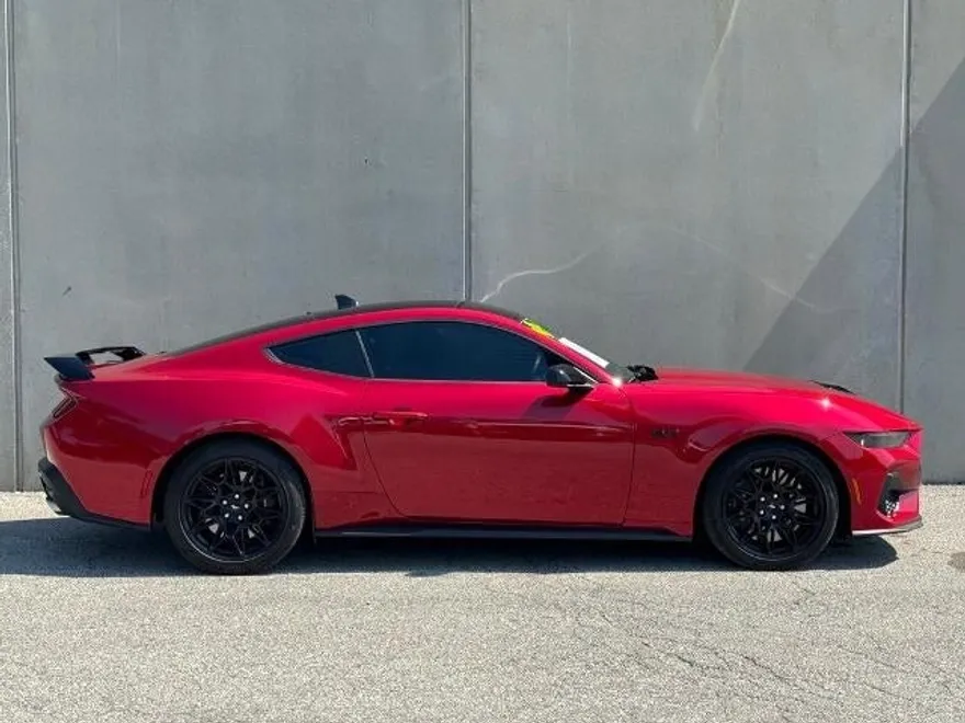 2024 Ford Mustang GT Premium photo 1