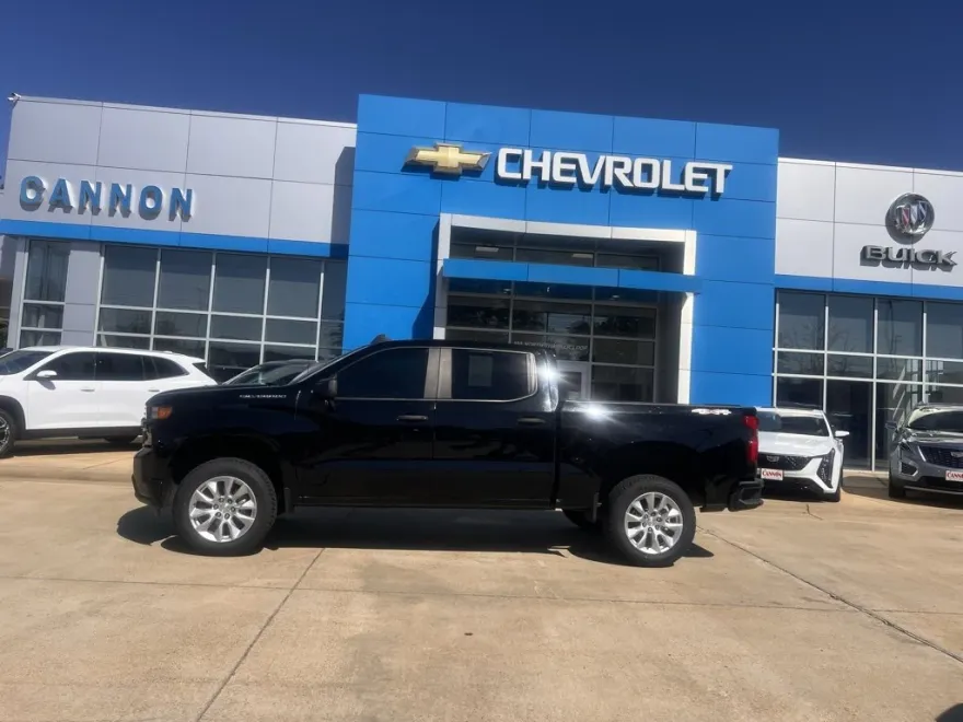 2020 Chevrolet Silverado 1500 Custom photo 1
