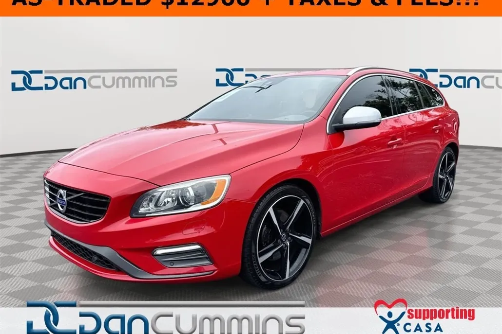 2016 Volvo V60 T6 R-Design photo 1