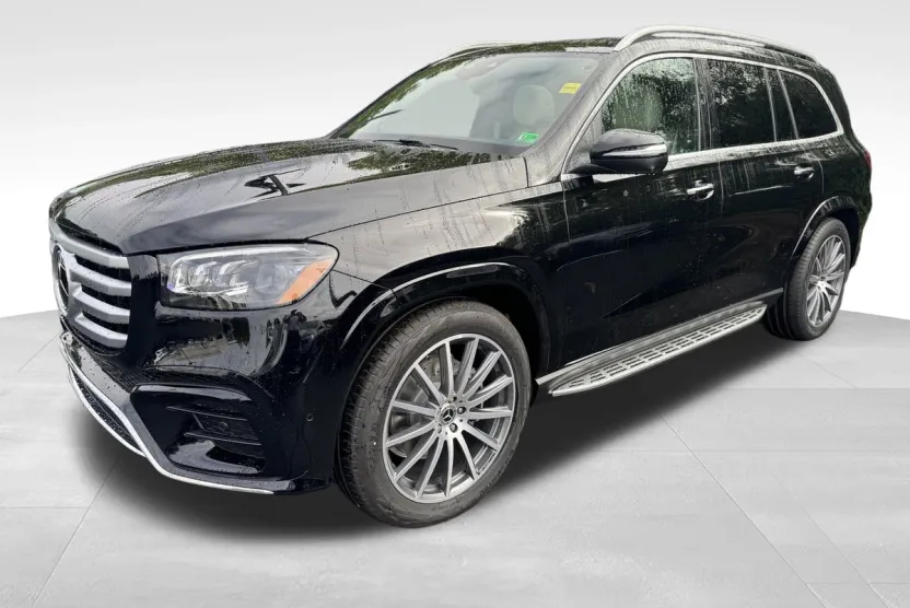 2026 Mercedes Benz GLS 450 4MATIC photo 1