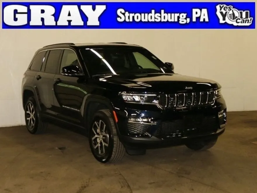 2024 Jeep Grand Cherokee Limited photo 1