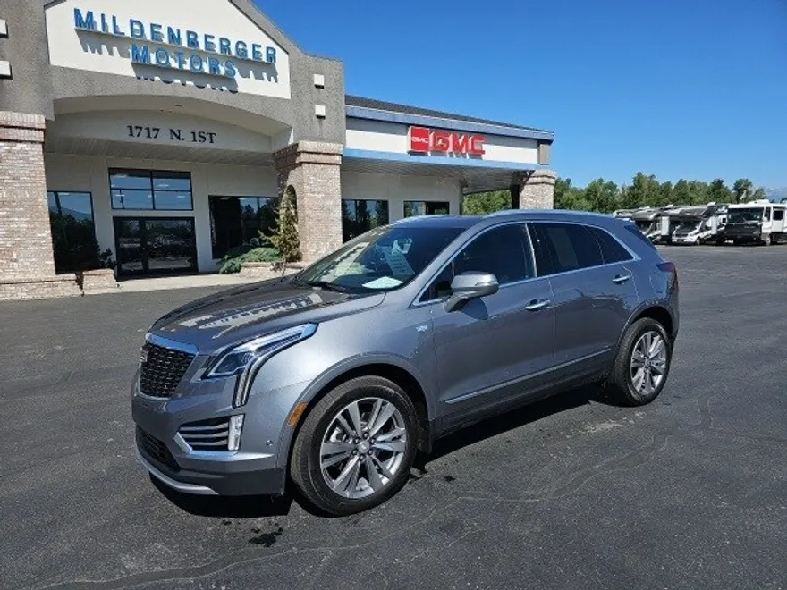 2022 Cadillac XT5 Platinum Premium Luxury photo 1