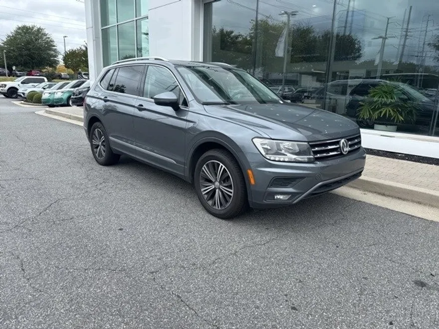 2018 Volkswagen Tiguan SEL photo 1
