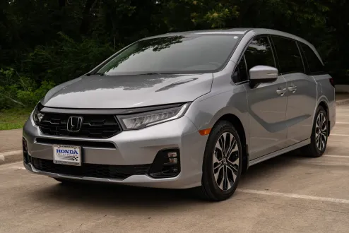 2025 Honda Odyssey Elite photo 3