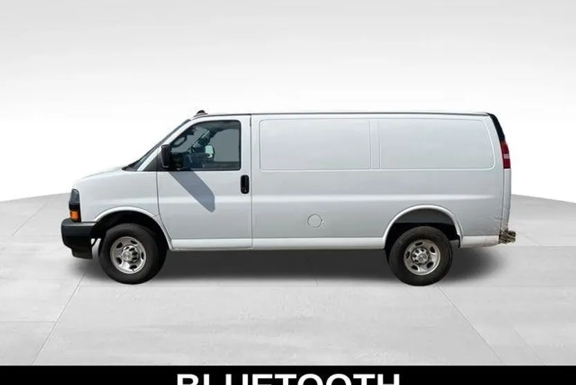 2025 Chevrolet Express 2500 Work Cargo Van photo 1