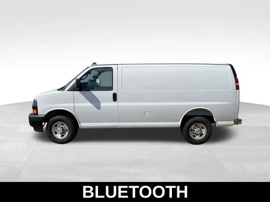 2025 Chevrolet Express 2500 Work Cargo Van photo 1