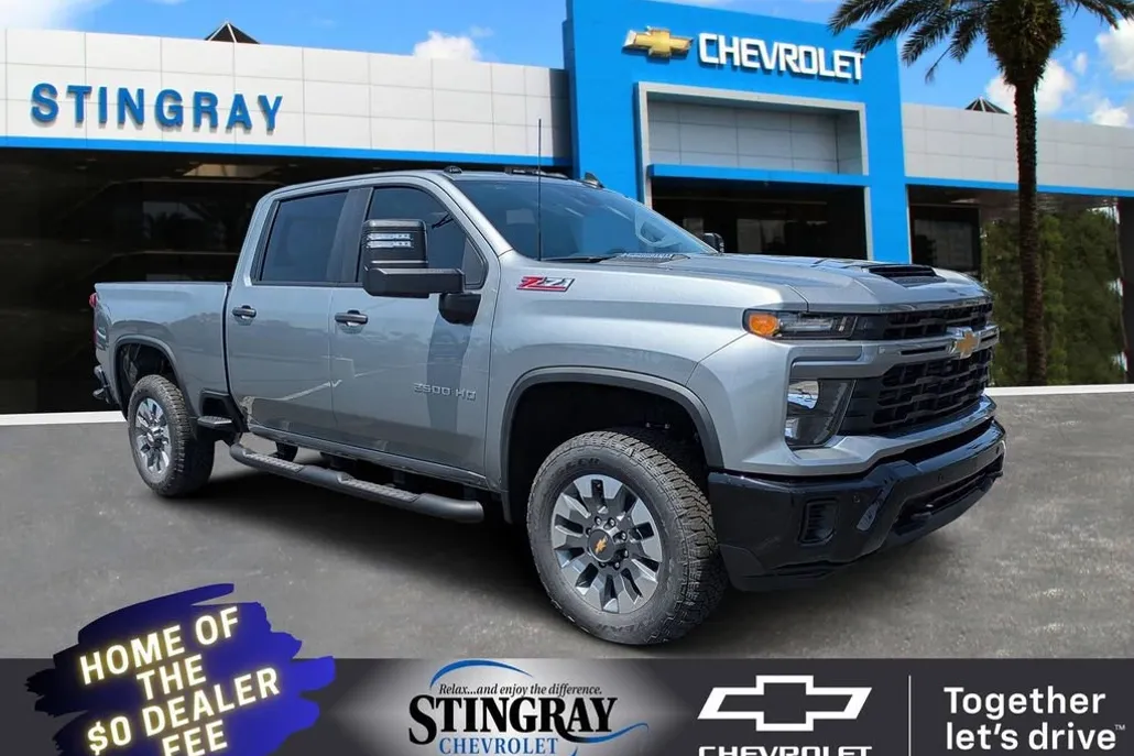 2025 Chevrolet Silverado 2500HD Custom photo 1