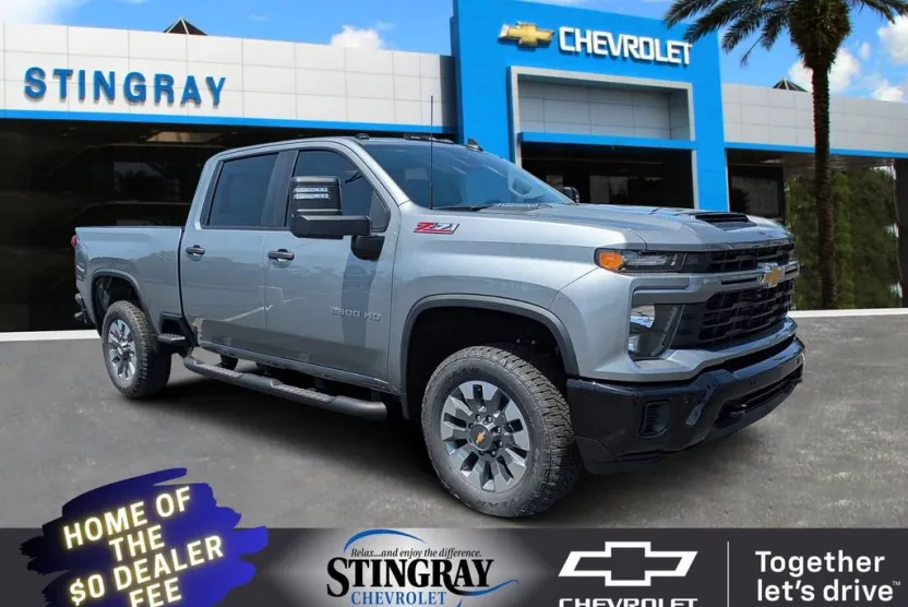 2025 Chevrolet Silverado 2500HD Custom photo 1