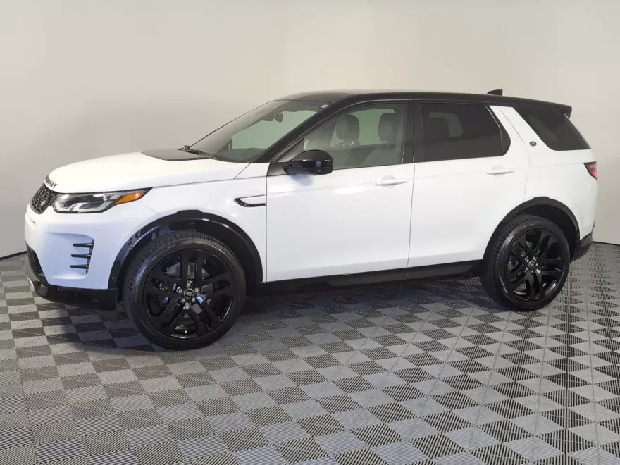 2025 Land Rover Discovery Sport Dynamic SE photo 1