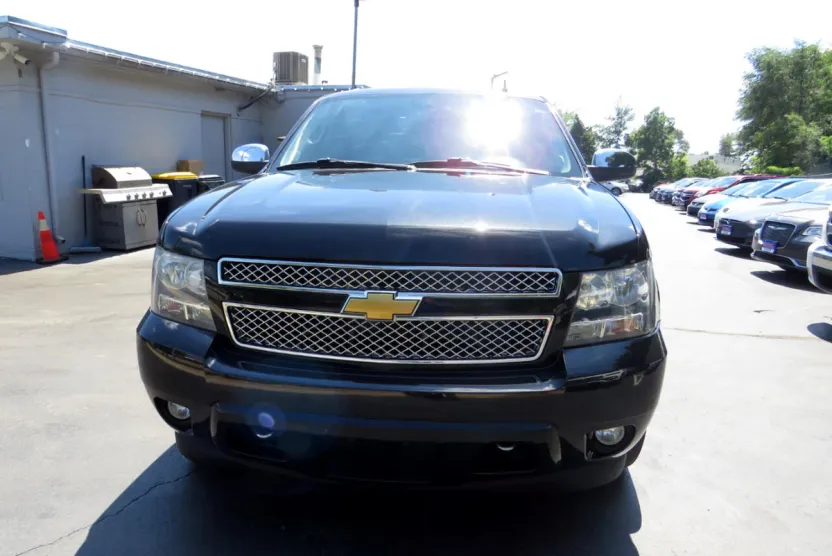 2012 Chevrolet Suburban 1500 LTZ photo 1