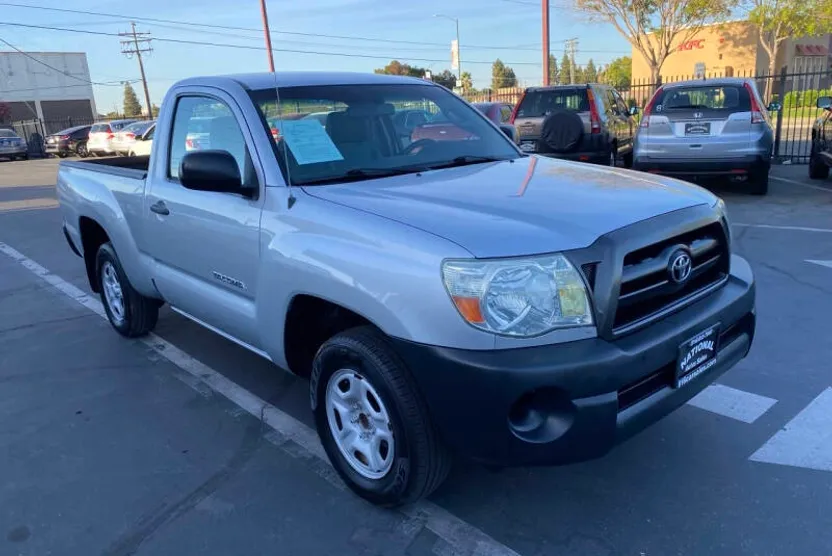 2006 Toyota Tacoma DLX photo 1