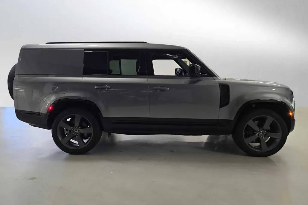 2024 Land Rover Defender Outbound photo 1