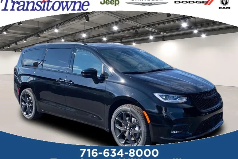 2026 Chrysler Pacifica Limited photo 1