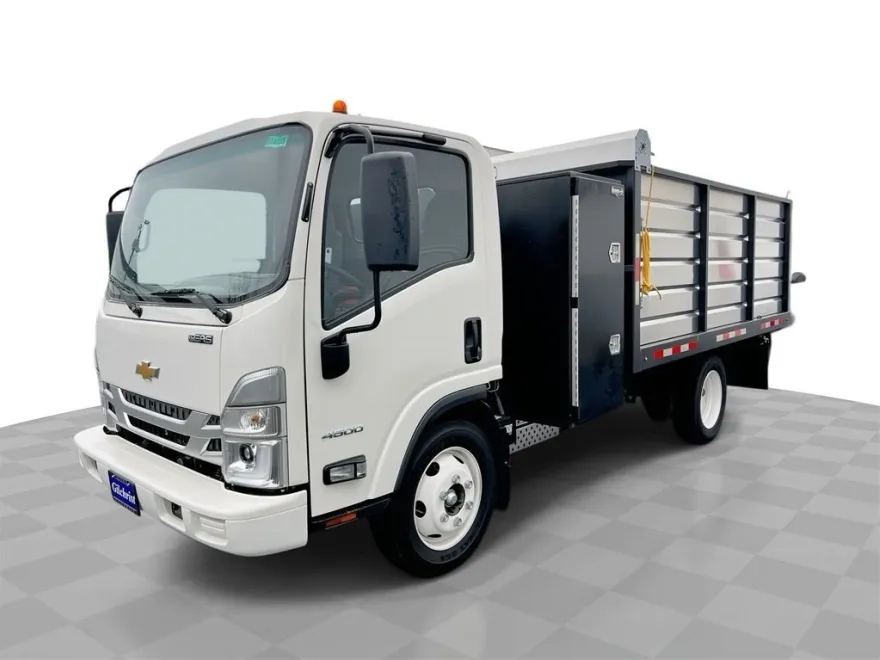 2024 Chevrolet Silverado 4500HD photo 1
