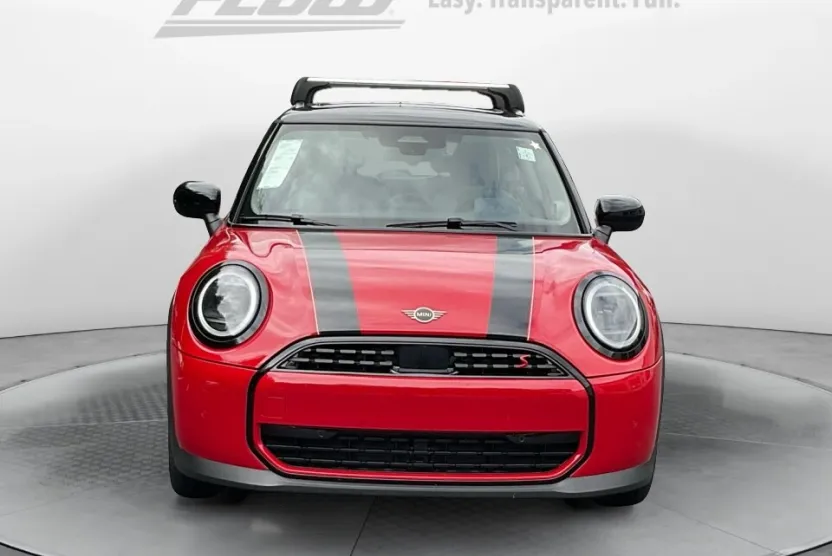 2025 Mini Cooper Hardtop S photo 1
