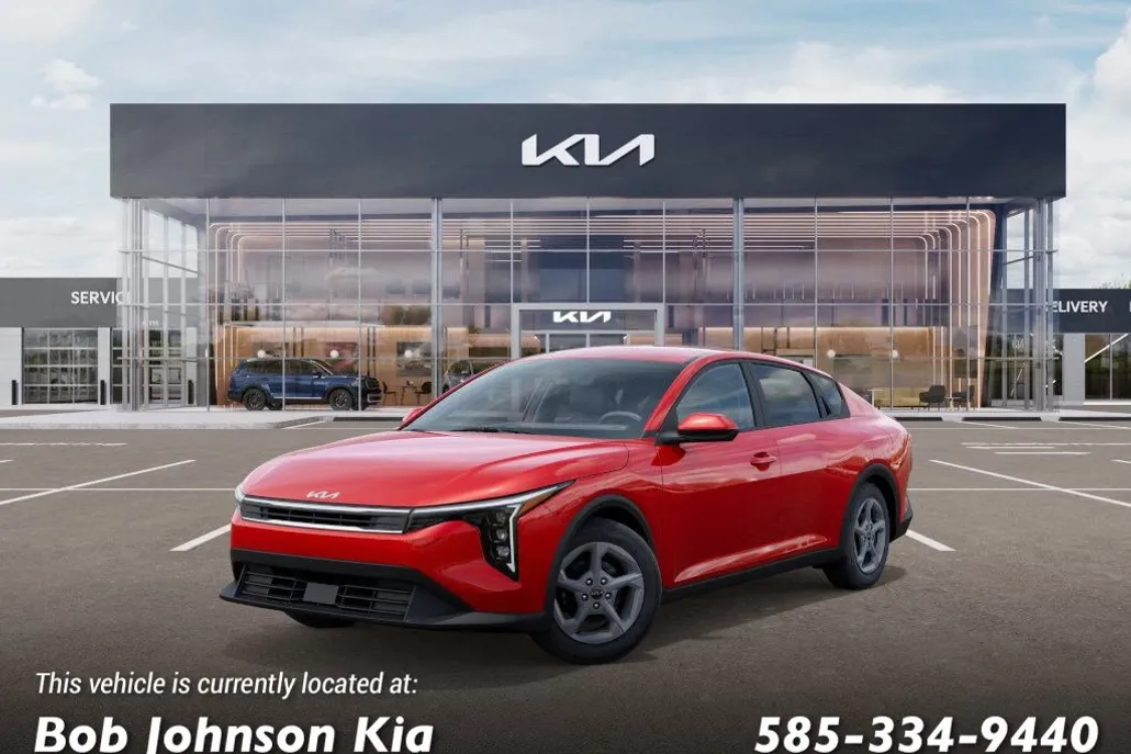 2025 Kia K4 LXS photo 1