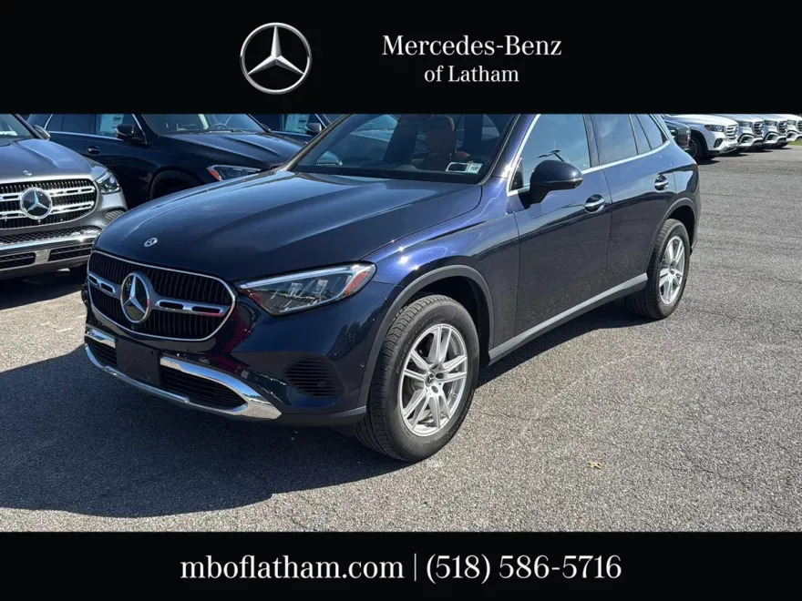 2023 Mercedes Benz GLC 300 4MATIC photo 1