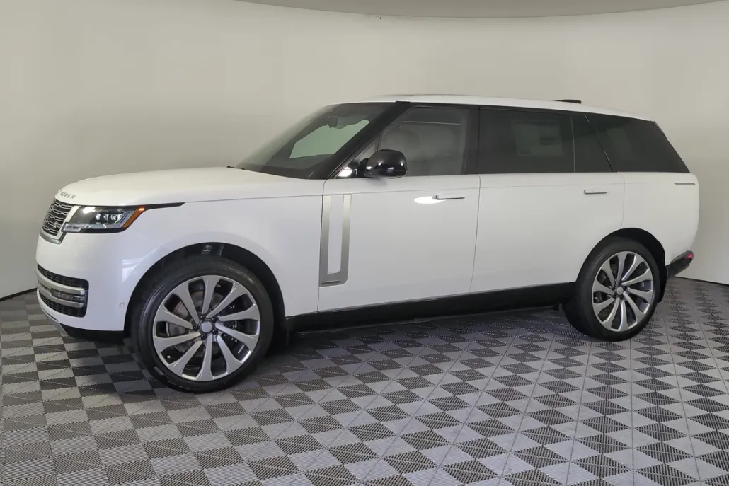 2025 Land Rover Range Rover Autobiography photo 1