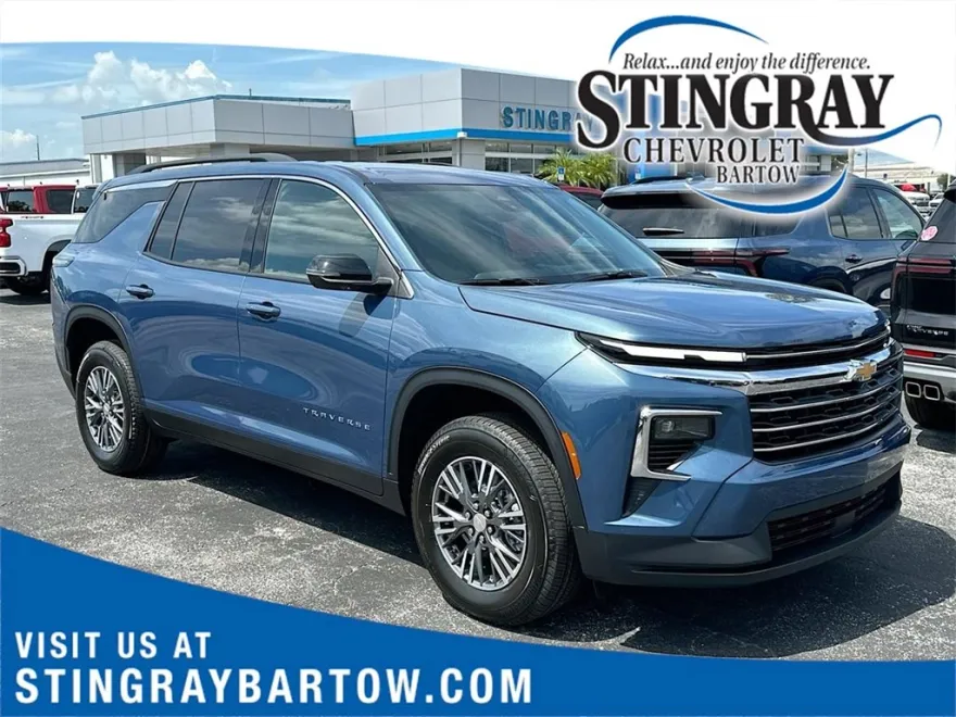 2026 Chevrolet Traverse photo 1