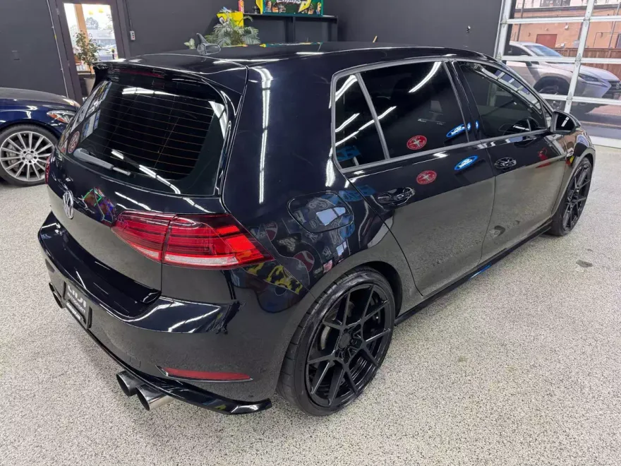 2018 Volkswagen Golf R Base photo 5