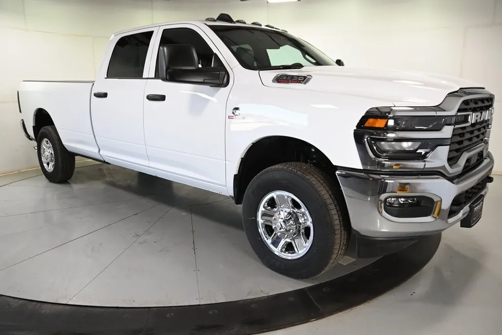 2026 Ram 3500 Tradesman photo 1