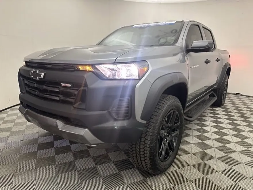 2025 Chevrolet Colorado Trail Boss photo 1